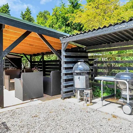 12261-nykobing-sj-marstien-2 * Tjørneholm